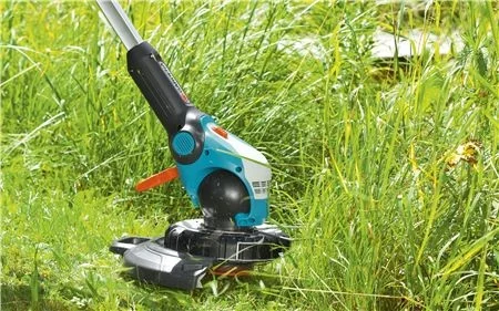 Vælg den rette græstrimmer hos 10-4.dk