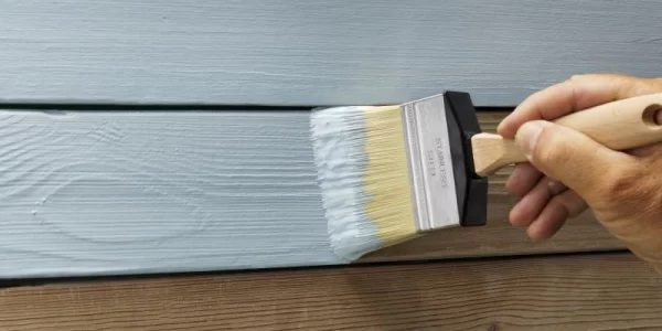 Lær mere om valg af træbeskyttelse hos 10-4.dk