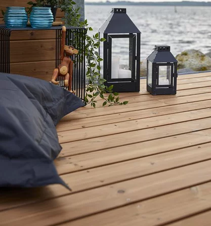 Vælg den rette træterrasse hos 10-4.dk