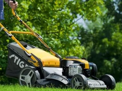 Guide til en smuk græsplæne 10-4.dk