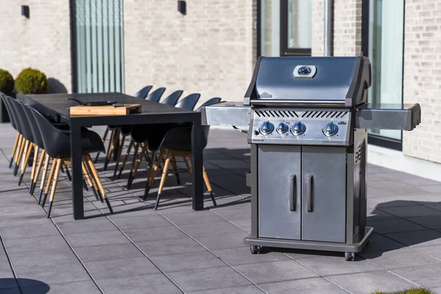 Guide til det grillens vigtigste udstyr 10-4.dk