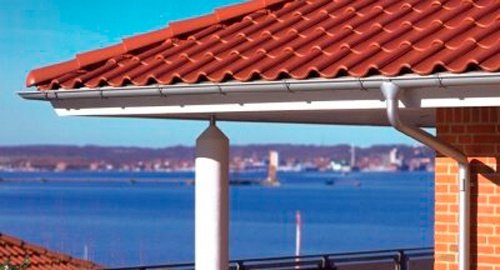 Beregn din tagrende med tagrendeberegneren og få en materialeliste 10-4.dk