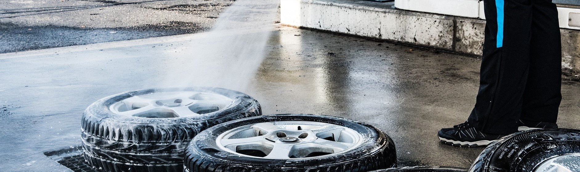 Sådan skifter du dæk på bilen trin for trin 10-4.dk