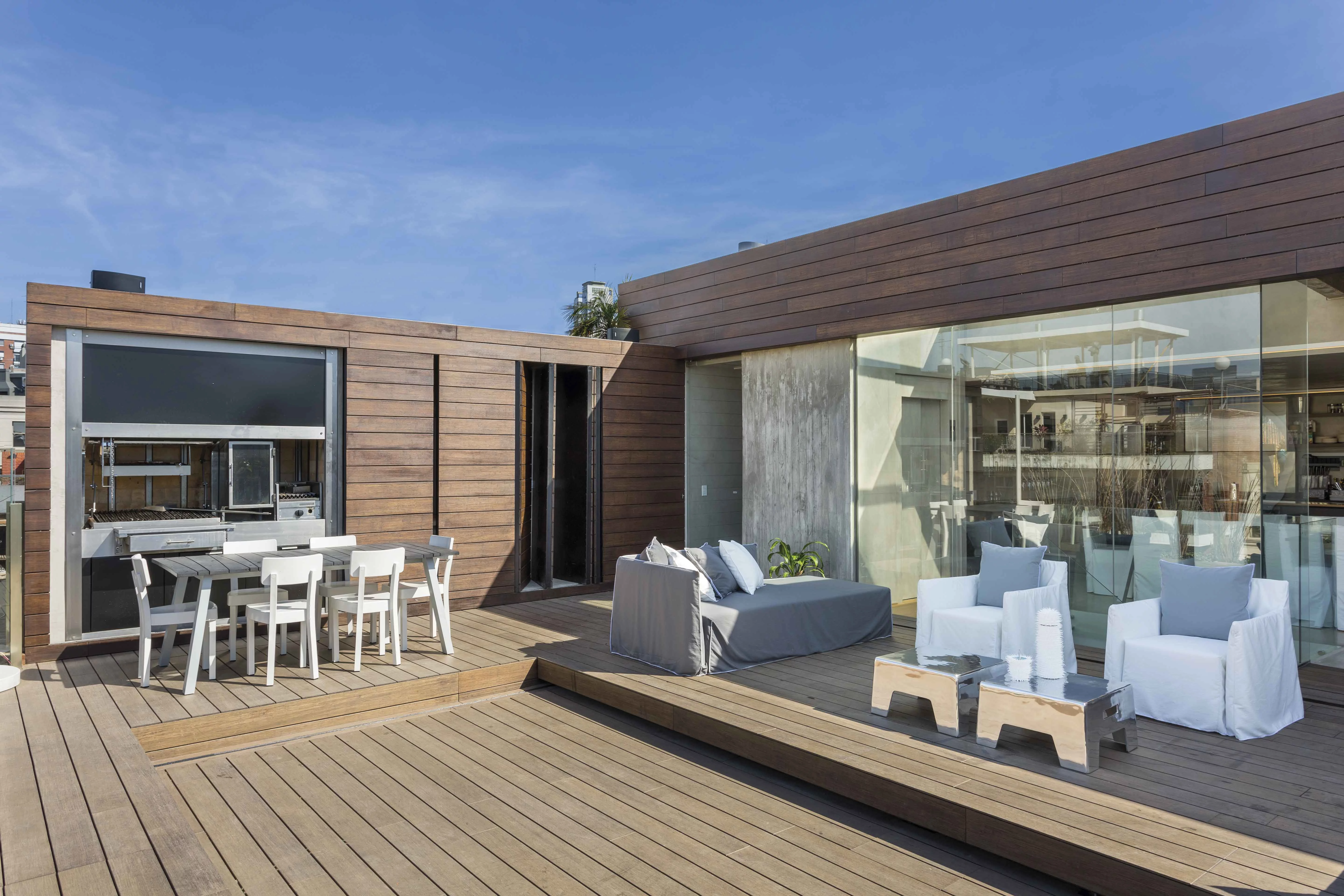 Vælg det rette terrassebrædde hos 10-4.dk